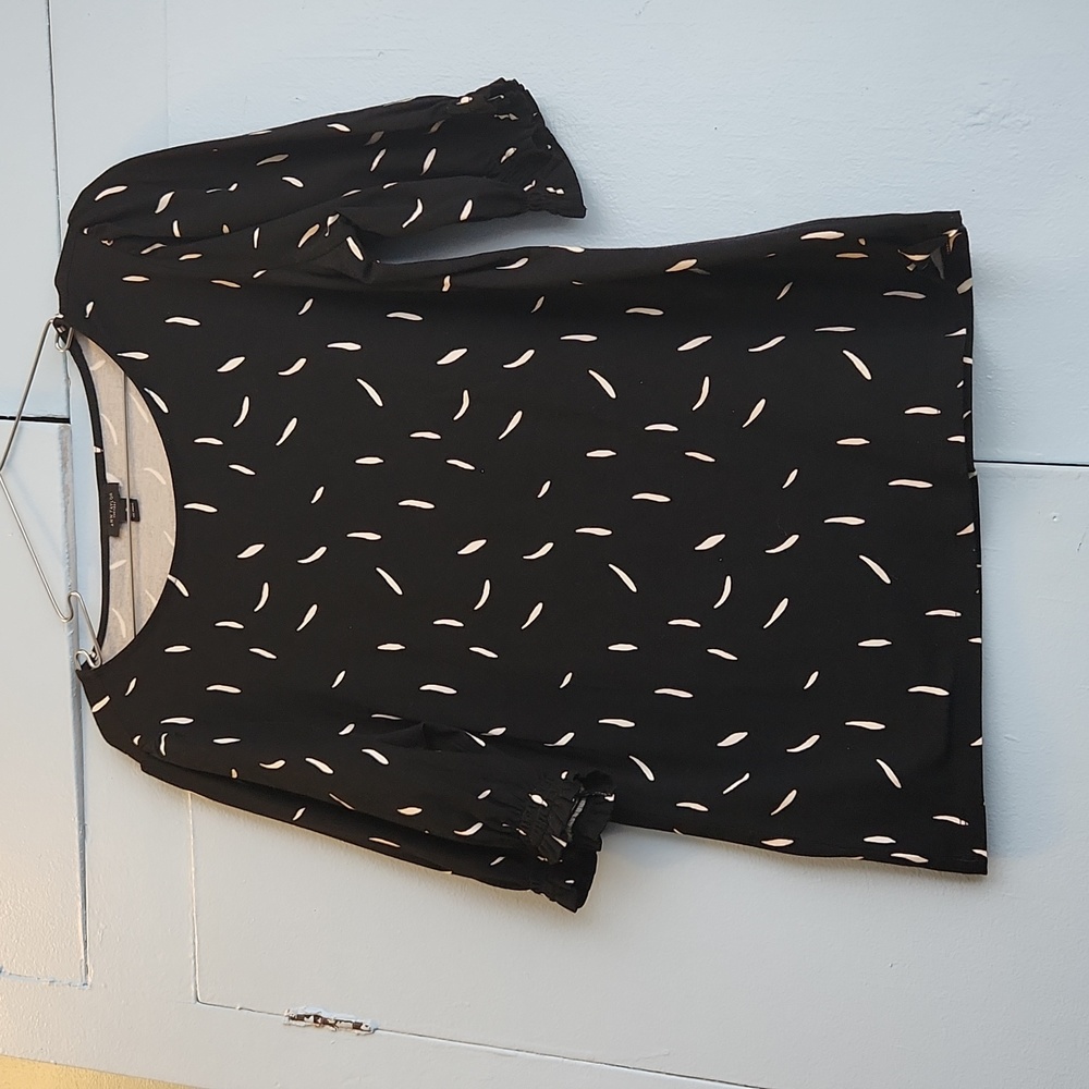 Ann Taylor Factory black and white blouse